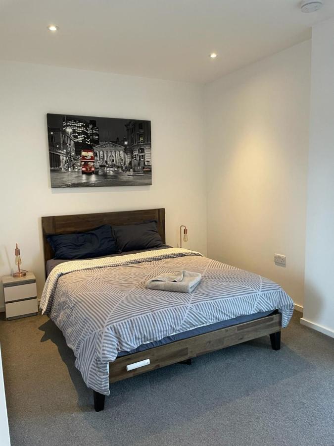 Luxury En-Suite Room Olympic Village In Shared Apartment Londyn Zewnętrze zdjęcie